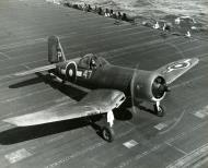 Asisbiz British Royal Navy F4U Making a landing aboard the USS Essex (CV 9) 80 G 373838