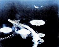 Asisbiz Japanese cruiser Nachi under air attack from task group 38.3 in Manila Bay 5th Nov 1944 80 G 287019B