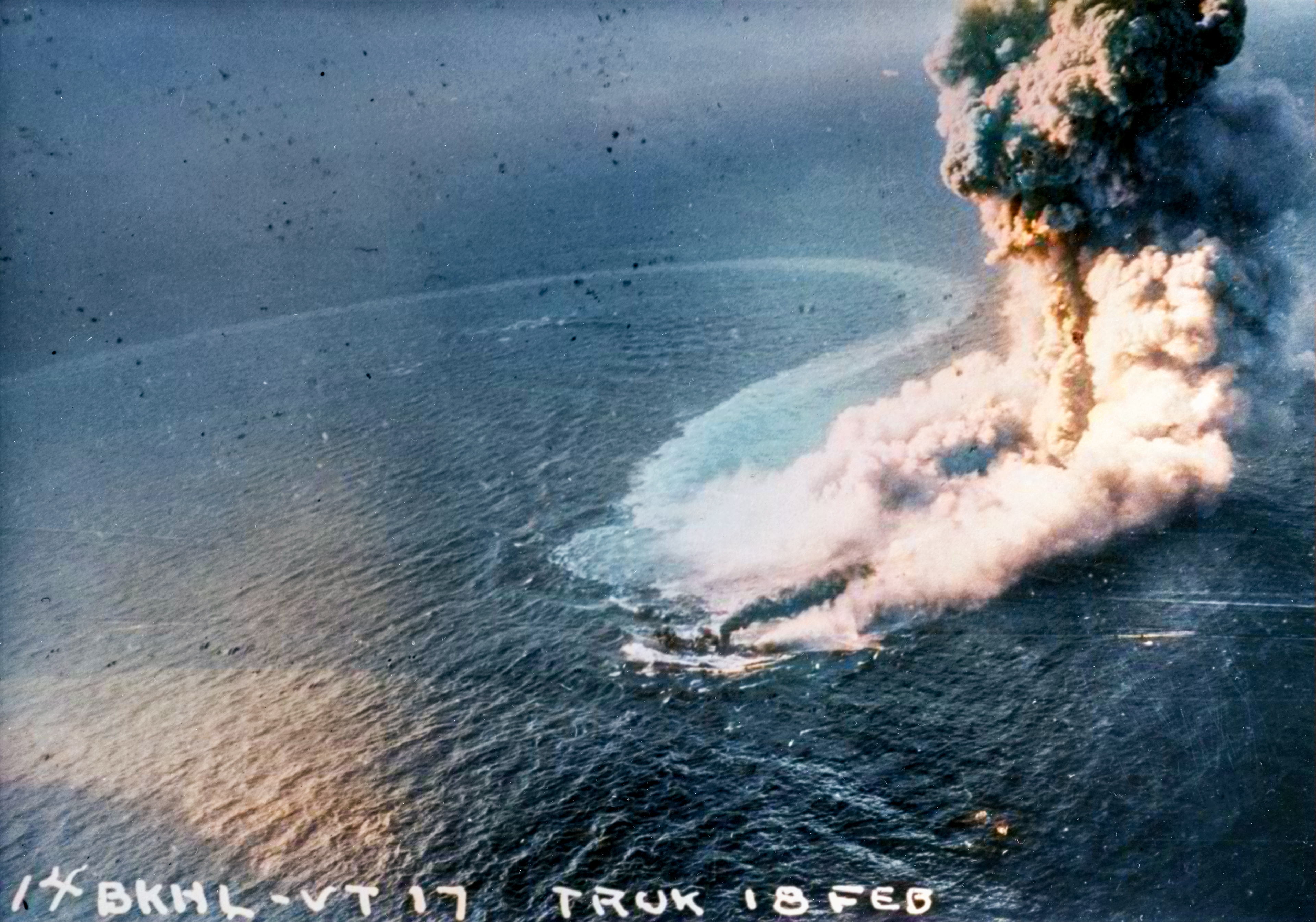 Japanese destroyer of the Minekaze class being attacked by planes of VT 17 during the raid on Truk 17 18th Feb 1944 80 G 218544