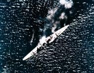 Asisbiz Japanese Nachi under air attack by planes from USS Lexington II (CV 16) in Manila Bay 5th Nov 1944 80 G 288866