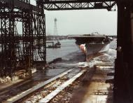 Asisbiz USS Lexington II (CV 16) at the Bethlehem Steel Company shipyard Quincy Massachusetts 26th Sep 1942 80 G K 13954