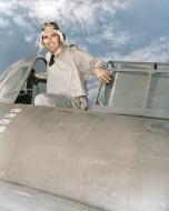 Asisbiz Lt Edward H Butch O'Hare USN at NAS Maui Hawaii awarded the Medal of Honor 10th April 1942 80 G 10562