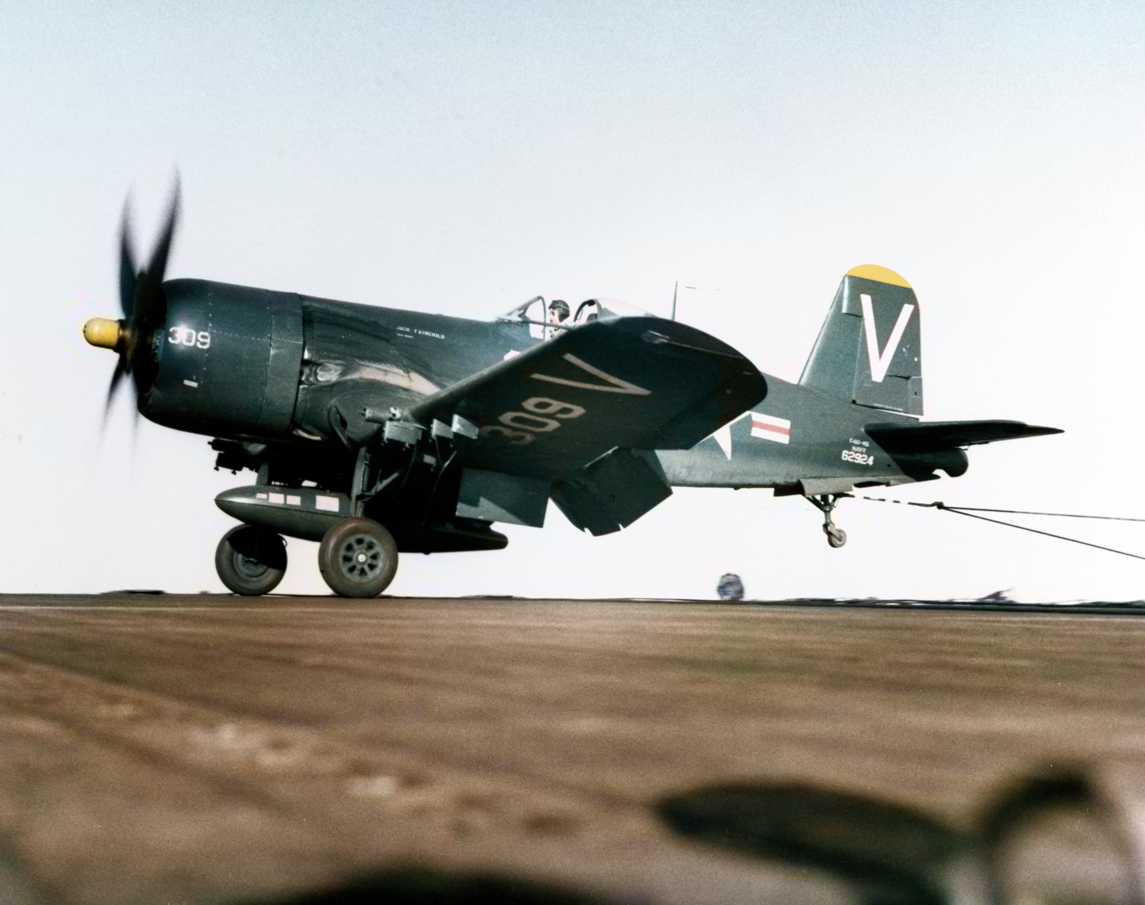 Vought F4U 4B Corsair of VF 113 V309 BulNo 62924 landing after attacking targets in Korea 7th Dec 1950 80 G 423961