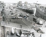 Asisbiz USS Ranger (CV 4) at Nob Norfolk hoisting aboard a Grumman J2F 5 Duck 20th Sep 1941 80 G 391586