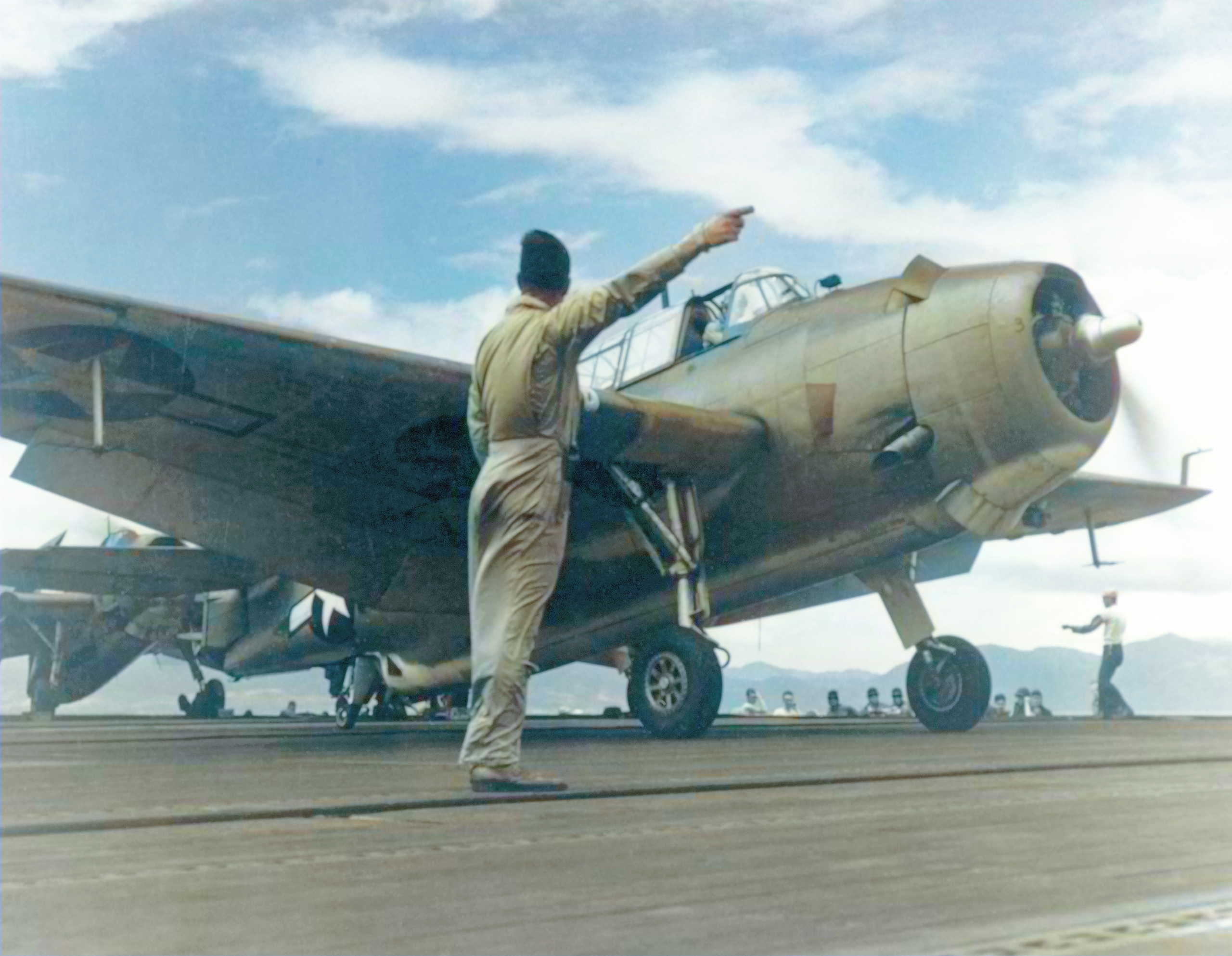 Asisbiz USS San Jacinto (CVL 30) TBM 1C Avenger VT 51 gets the take off signal during exercises on 16th May 1944 80 G 23877