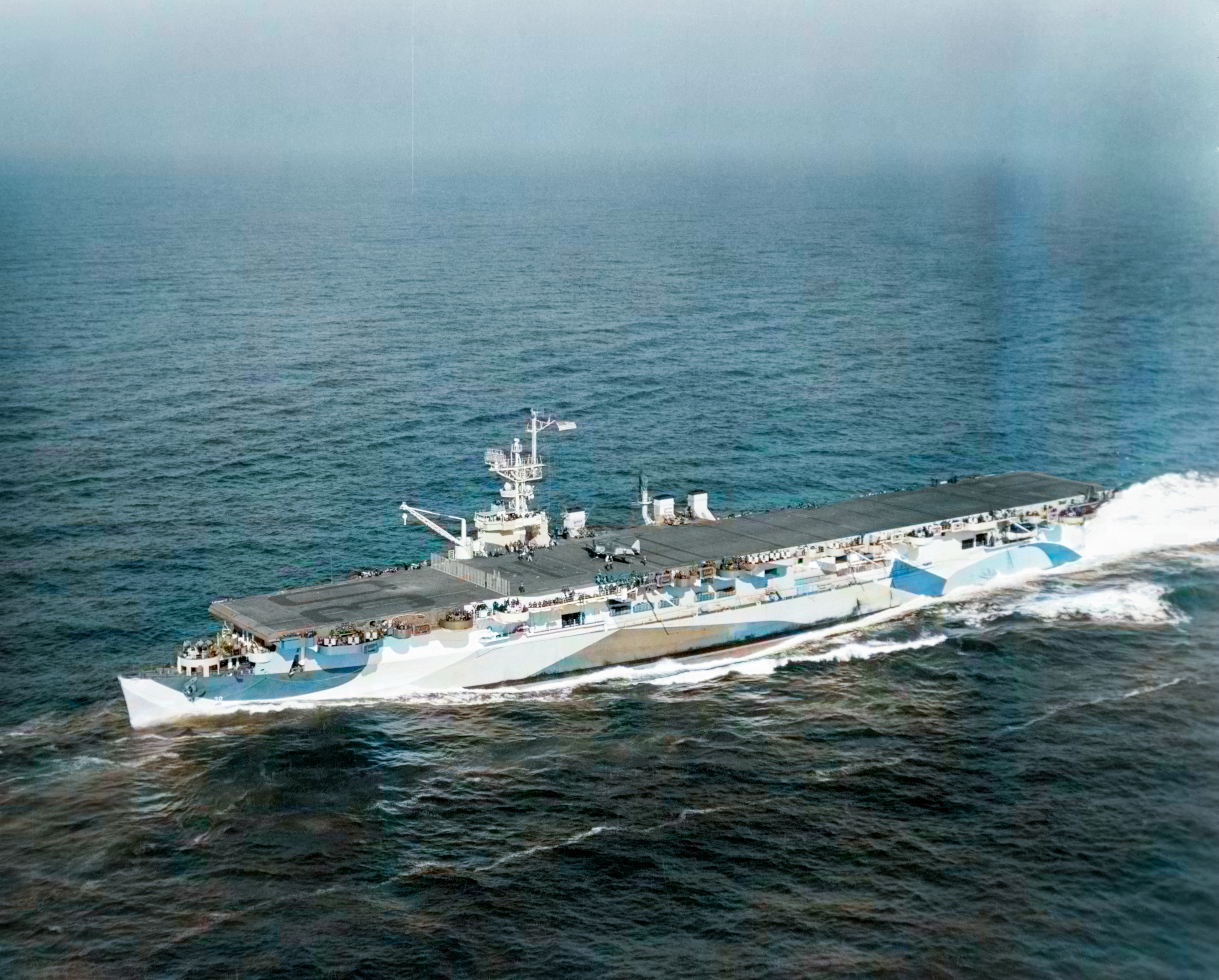 Asisbiz USS San Jacinto (CVL 30) underway off the US east coast on 23rd Jan 1944 80 G 212798