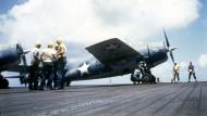 Asisbiz Grumman F4F 4 Wildcat of VGF 27 aboard USS Suwannee (ACV 27) circa in late 1942 or early 1943 80 G K 15634