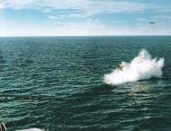 Asisbiz Grumman TBM 3D Avenger VT 87 CAG87 White 13 take off mishap USS Ticonderoga off Okinawa Jun 1945 03