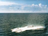 Asisbiz Grumman TBM 3D Avenger VT 87 CAG87 White 13 take off mishap USS Ticonderoga off Okinawa Jun 1945 04