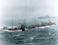Asisbiz USS Essex (CV 9) refueling from USS Pamansett (AO 85) with USS Ticonderoga (CV 14) East China Sea 17th Jan 1945 80 G 373716