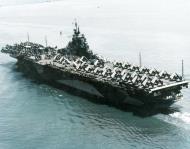 Asisbiz USS Ticonderoga (CV 14) Hampton Roads Virginia 26th June 1944 NH 92238