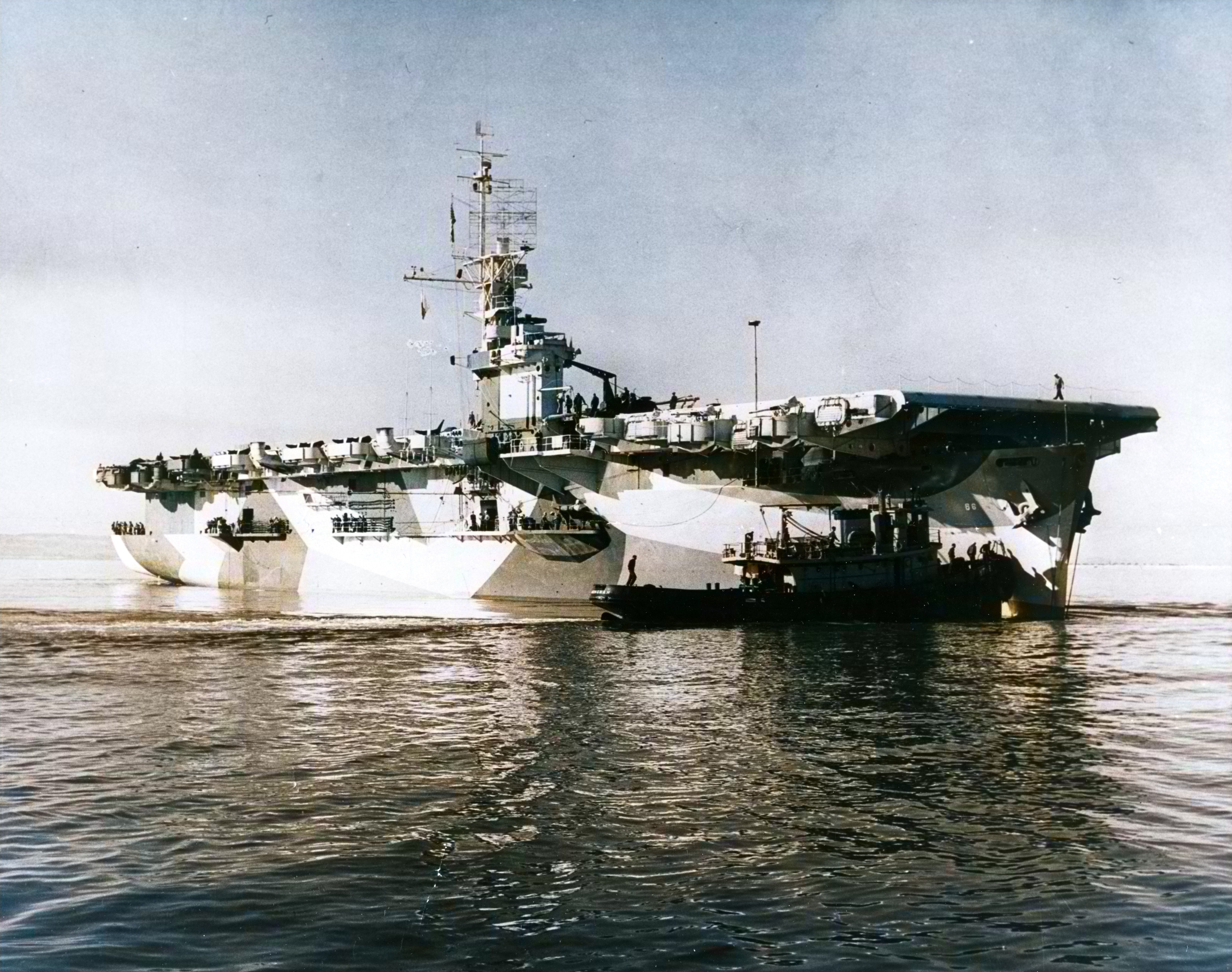 Asisbiz USS White Plains (CVE-66) with Dazzle Camouflage in San Diego harbor California April 1944 80 G 302258