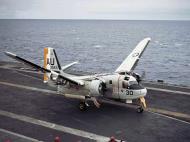 Asisbiz Grumman S 2E Tracker of VS 27 Pelicans BulNo 153566 aboard USS Yorktown II (CVS 10) during her 1969 Atlantic deployment