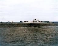 Asisbiz Destroyers stand by to pick up survivors as USS Yorktown is abandoned during the afternoon of 4th June 1942 80 G 21694